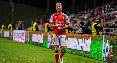 Aslan'a Sırp Maestro!