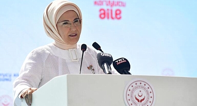 Emine Erdoğan koruyucu ailelerle bir araya geldi