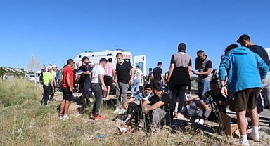 Eskişehir'de yolcu otobüsü şarampole düştü: 35 yaralı