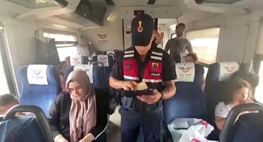 Jandarma'dan kaçak göçmenlere denetim