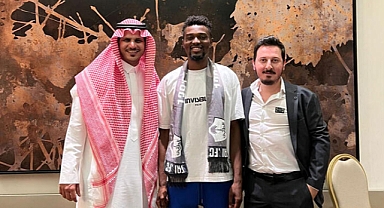 Kayserispor ile sözleşmesi biten Bernard Mensah..