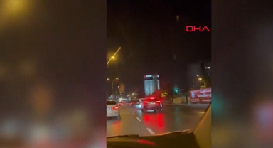 Makas atarak ilerledi, el frenini çekip.. 