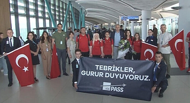 Şampiyon Yuvaya Döndü