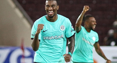 Antalyaspor’da Haji Wright Coventry City’e transfer oldu...