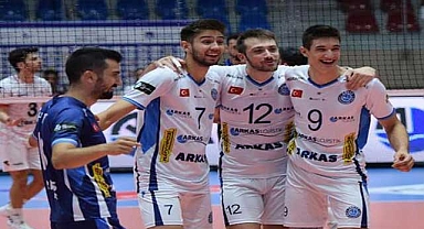 Arkas Spor'dan ardı ardına transferler