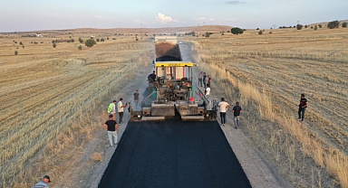 Büyükşehir Çevril-Taşhan Arasındaki Yolda Kısa Sürede Asfalt Çalışmasına Başladı...