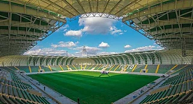 Göztepe'de stadyum paniği