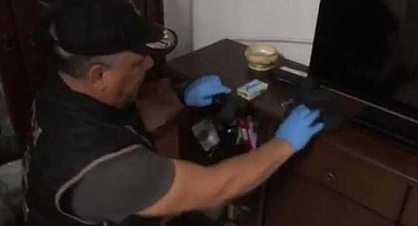 İzmir'de FETÖ operasyonu: gözaltı