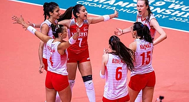 U19 Kız Voleybol Takımı adını son 16'ya yazdırdı