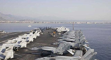  USS Gerald R. Ford uçak gemisinden davet