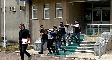 Veresiye istedikleri büfeciyi darbeden 2 kişi tutuklandı!