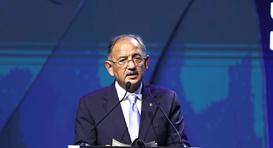 Bakan Mehmet Özhaseki: 
