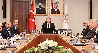 Bakan Yerlikaya okul çevresi güvenliği hakkında önemli açıklamalar yaptı