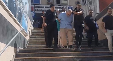 FETÖ'den ihraç profesörün 'cinsel istismar' oyunu