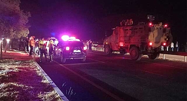 İstanbul'dan babalarının taziyesi için gelmişlerdi, otomobil çarptı 3 kişi hayatını kaybetti