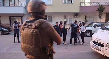 Mersin'de eş zamanlı operasyon 