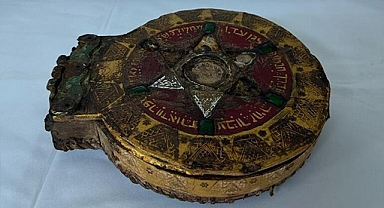 Tarihi eser kaçakçılarına yönelik öperasyonda 'Altın Yazma Tevrat' ele geçirildi: 5 şüpheli yakalandı!