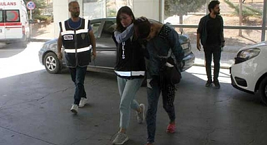 Tatile gitmek için otomobil çalan sevgililer yakalandı!