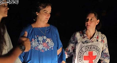 Hamas, esir tuttuğu anne ve kızı serbest bıraktı