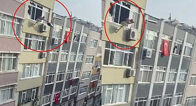 İstanbul'da sinir krizi geçiren bir kişi evin camlarını dışarı attı