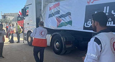 Refah Sınır kapısı açıldı! Yardım kamyonları Gazze'ye gidiyor