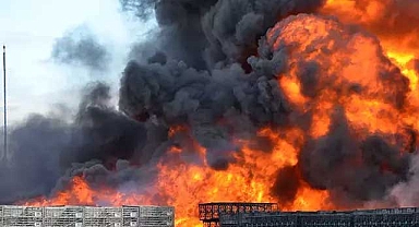 Antalya'daki plastik fabrikasında yangın çıktı