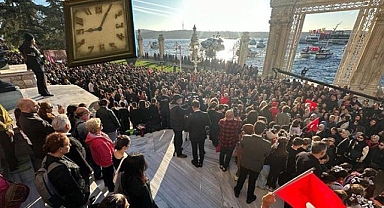 Atatürk, Dolmabahçe Sarayı'nda anıldı