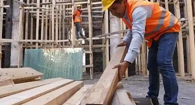 Depremde ağır hasar alan 1600 yıllık kilisede restorasyon