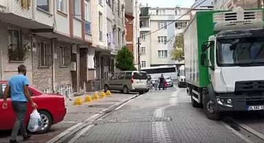 Esenyurt'ta dehşete düşüren olay! Yeni doğum yapan kadın bebeğini poşete koyarak sokağa bıraktı