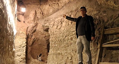 Evinin altındaki 2 bin yıllık yer altı şehrini gün yüzüne çıkardı