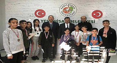 Yeşilhisar Belediye Başkanı Halit Taşyapan'dan sporculara övgü