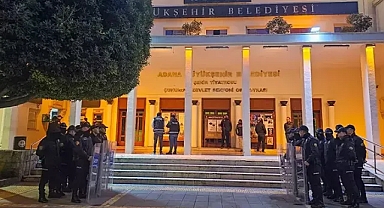 Adana Büyükşehir Belediyesi'nden 2 yıldır aynı firmalar reklam ihalesi almış
