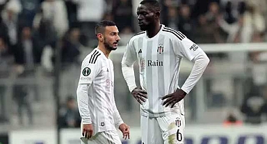 Beşiktaş'ta kötü gidişat bitmiyor! Kartal, prestij karşılaşmasında evinde farklı mağlup; 0-5