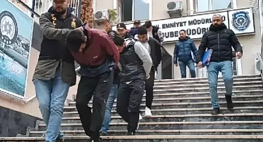 İstanbul'da 24 eve giren çakar lambalı hırsızlar yakalandı