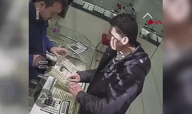 Kuyumcudan altın künye çalan şüpheli kameraya yakalandı