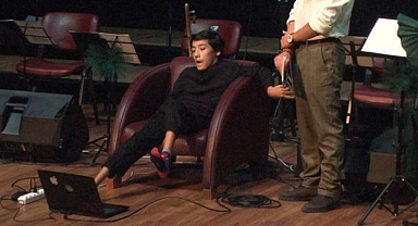 Serebral Palsi hastası Ays, ayaklarıyla kitap yazdı