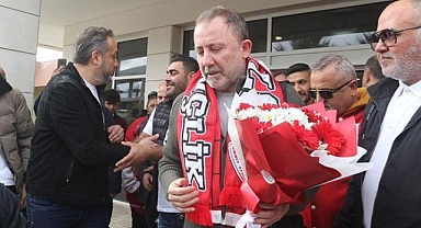 Antalyaspor'un yeni teknik direktörü Sergen Yalçın Antalya'da