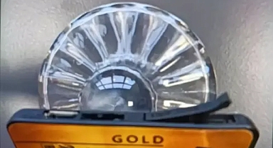 Ehliyet sınavına 6 kere girip geçemedi, kopya düzeneği ile yakalandı!