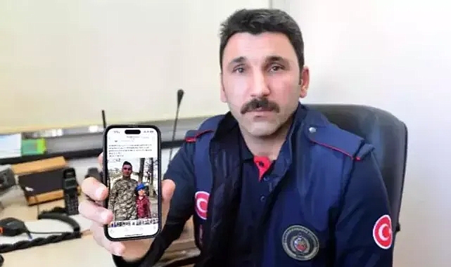 Oğlunu enkaz altında bırakıp, 1050 kişinin kurtarılmasını sağladı!