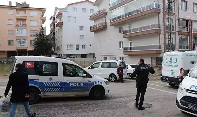 Eşi ve oğlunu silahlı vurarak öldürdü