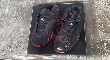 Ticaret bakanlığı işte o ismin imzalı ayakkabısını satışa çıkardı...