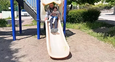 Zeynep bebeğin ilk 23 Nisan'ı...