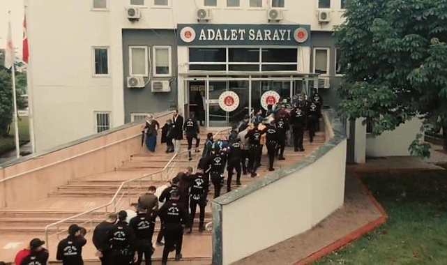 14 ilde 'Kalkan-22' operasyonu; 40 göçmen kaçakçısı yakalandı