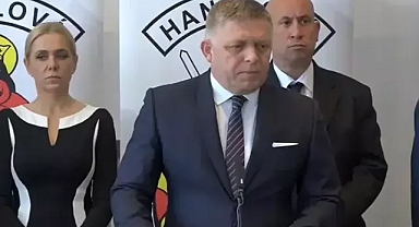  Başbakan Robert Fico’ya silahlı saldırı...