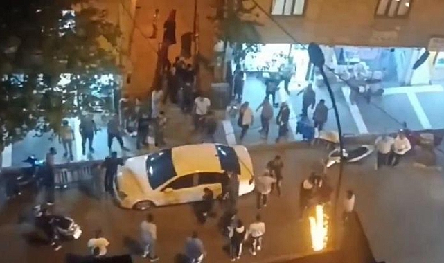 İki grup arasında çıkan kavgayı ayırmak için ezan okudu