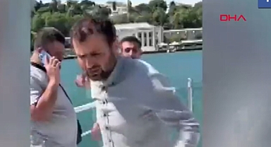 İstanbul Boğazı’nda denize düşen papağanın imdadına böyle yetişti!