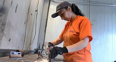 Kadınlardan aydınlatma direği ihracına destek...