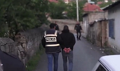 Kayseri'de aranan firari 14 hükümlü yakalandı