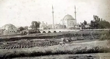 Osmanlı'nın şifahanesi Bayezid Külliyesi'nin Deliler Mezarlığı'yla ilgili yıllar sonra flaş gelişme!