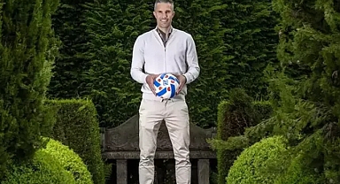 Robin van Persie Teknik Direktörlüğe Başlıyor!